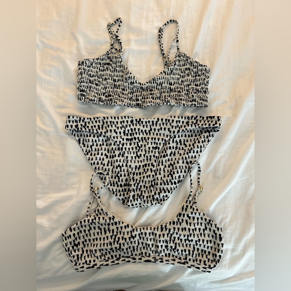 Issa de mar Black and White Patterned Bikini Set